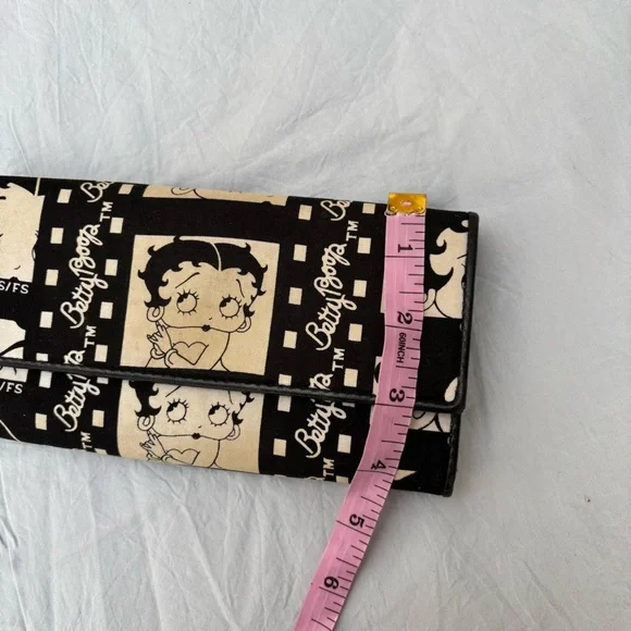 Y2K Betty Boop Patterned Foldover Wallet - Picture 5 of 7